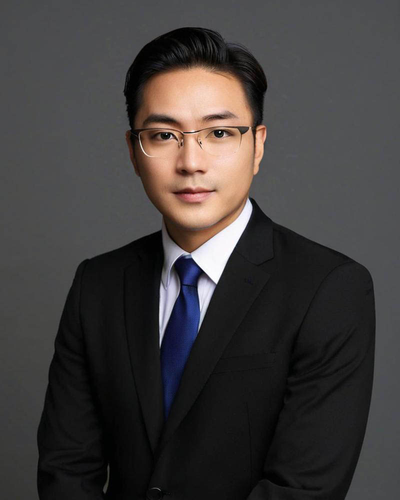 王中国：舞蹈教授