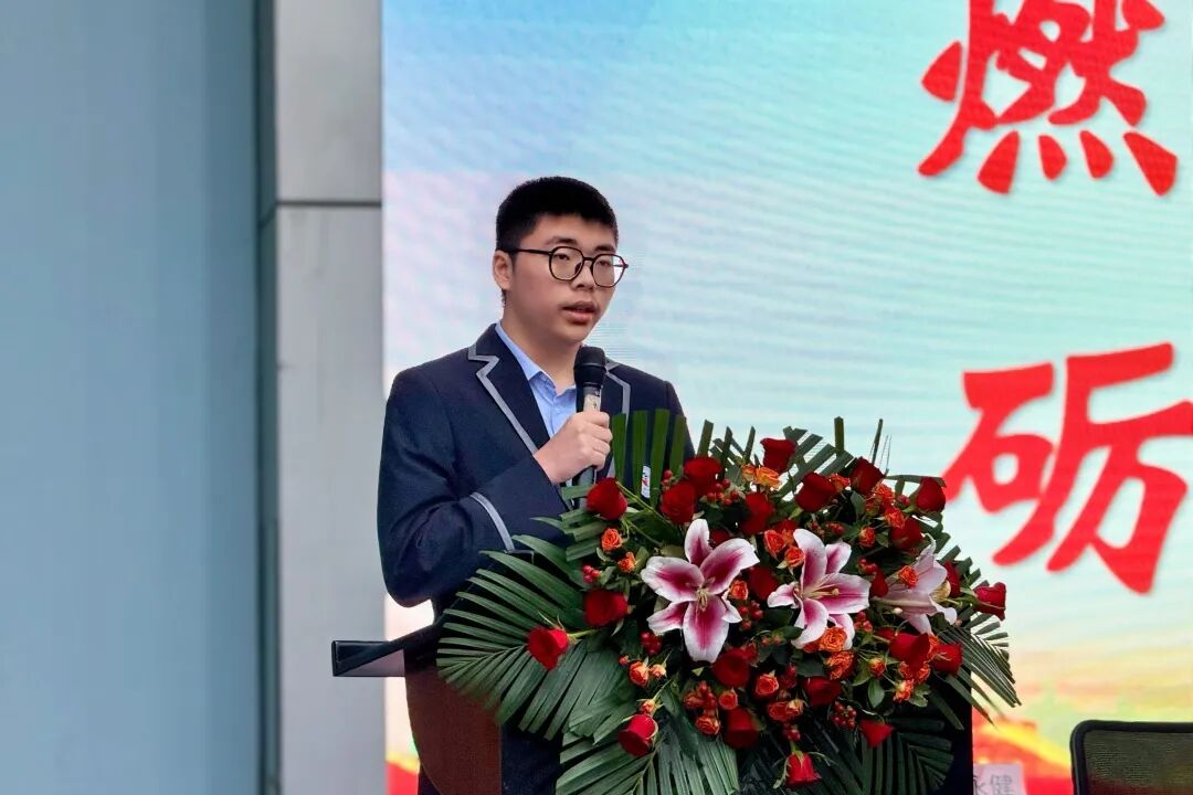 1759731113163917 (1).jpg